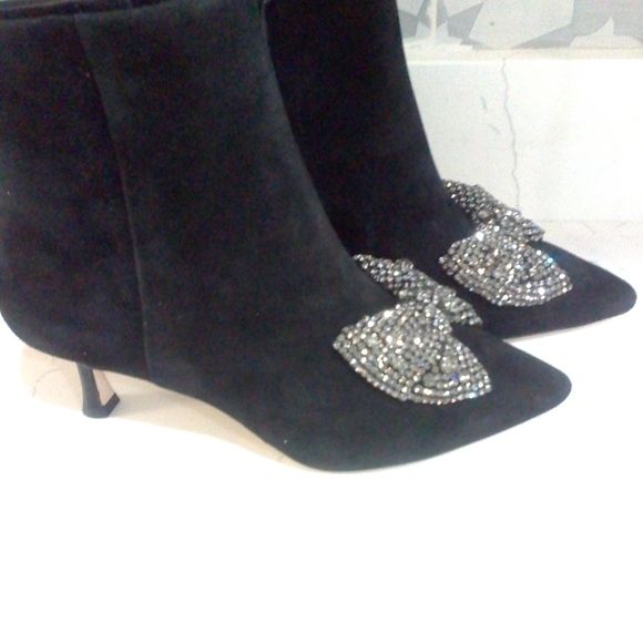 Tory Burch Esme Suede Crystal Embellished Bow Booties Size 5.5M - Picture 2 of 7